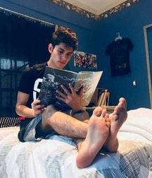 Twinks and models barefoot 5d10c4406e6ab.jpg