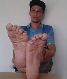 These feet needs a good cleaner 5d111039e60b1.jpg