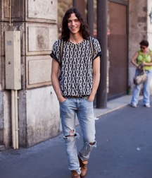 Long hair twinks 5 5d111b87b516e.jpg
