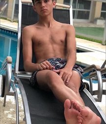 Beautiful smelly boy feet 5d1202c953f7f.jpg