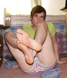 Beautiful smelly boy feet 5d1202cb4fcf0.jpg