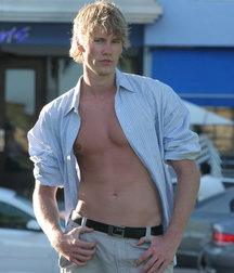 Model boys 5d14e0eae04a5.jpg