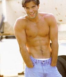 Model boys 5d14e10f9cc6e.jpg