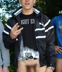 Sexy boys and models 5d14e2aa09b14.jpg