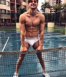 Guys in undies 4 5d152a62e91b2.jpg