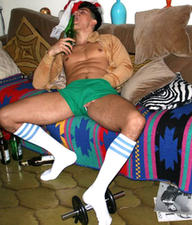 Sneaker and socks 5d162dd001dc2.png