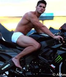 Bikers in leather and boots 5d19fcda897af.jpg