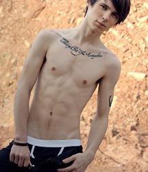 Hot days cool boys 5d1a0399c59a6.jpg