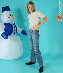 Blonde boy 5d1a0f0153d23.jpg