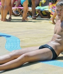 Speedo hotties 5d1b57d9c2ef2.jpg