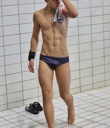 Speedo hotties 5d1b57ff1769a.jpg