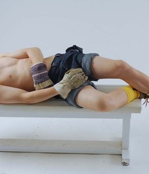 Hotties on ice 5d1dc00e8b9e6.jpg