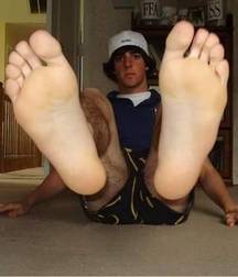 Tasty sweaty feet 5d1dc20a9025e.jpg