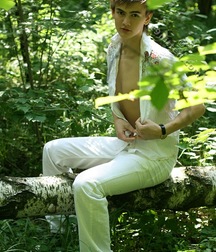 Eric outdoor 5d1e0cb5ef7ba.jpg