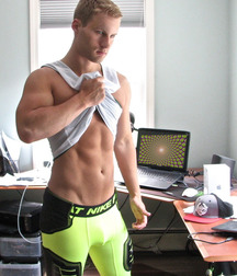 Blonde hotties 2 5d1e6436d0060.jpg