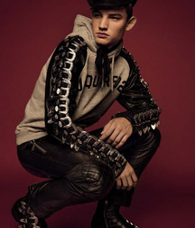 Leatherpants 5d1e66c07e750.jpg