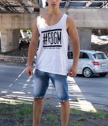 Falling in love to 5d1f53b542118.jpg