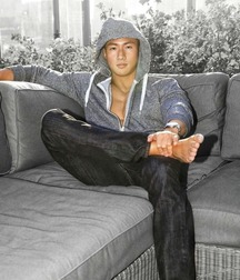 Asian alphas 5d1f6235e4a1d.jpg