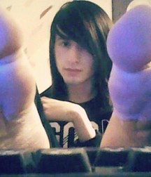 Frensh EMO and foot master 5d1f66c655e70.jpg