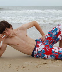 Cuties on vacation 5d20b3c0545c7.jpg