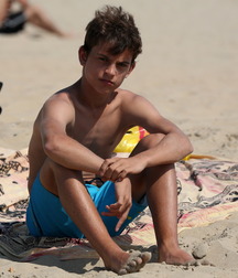 Cuties on vacation 5d20b3f145b28.jpg