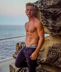 Boys in denim 5d20fbb3430fe.jpg