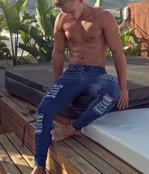 Boys in denim 5d20fbb6af619.jpg