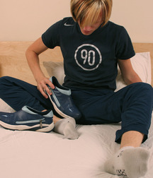 Wanna sniff some smelly sox 5d2135bed2f30.jpg