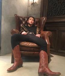 Booted twinks 5d232e06d2402.jpg