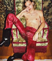 Booted twinks 5d232e1829d9f.jpg