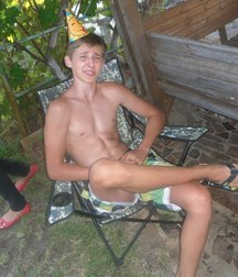 Loving boy feet 2 5d24aff96567e.jpg