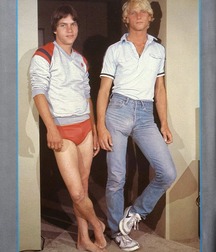 Hotties in jeans 4 5d24e553790c7.jpg