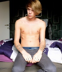 Beautiful boy bodies 5 5d261665e3adb.jpg