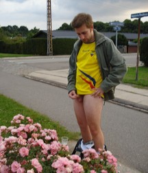 Pissing guys 5d28f15261fc8.jpg