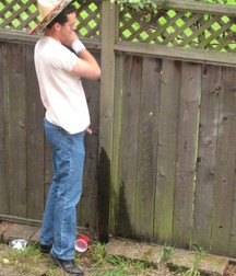 Pissing guys 5d28f1729429c.jpg