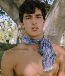 Male beauty 5 5d29f09eb1ea3.jpg