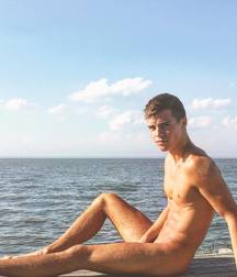 Boys in summer holidays 5d2b8e72eed67.jpg