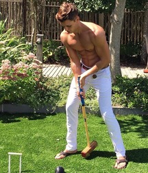 Boys in summer holidays 5d2b8e7743bc6.jpg
