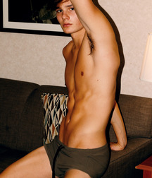 Male models 5d2c90744a412.jpg