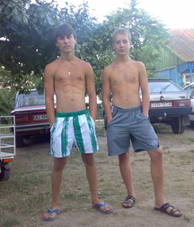 Twinks and beauties 2 5d343c01723e9.jpg