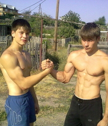 Twinks and beauties 2 5d343c100ecea.jpg