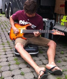 You like my feet and flip flops 5d34cd4e78b8e.jpg
