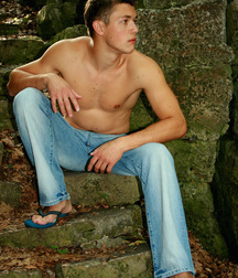 You like my feet and flip flops 5d34cd6dbe7dc.jpg