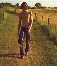 Guys in flip flops 4 5d3635fda89d8.jpg