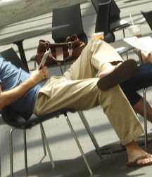 Guys in flip flops 4 5d3636217c636.jpg