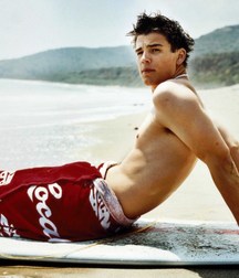 Twinks on holiday 5d363d27d3063.jpg