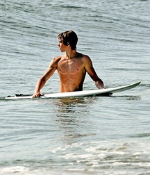 Twinks on holiday 5d363d33e1e06.jpg