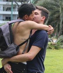 Twinks on holiday 5d363d4d7759c.jpg