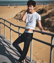 Twinks on holiday 5d363d5930bd3.jpg