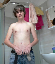 Cute Conny 5d363fafef8b8.jpg